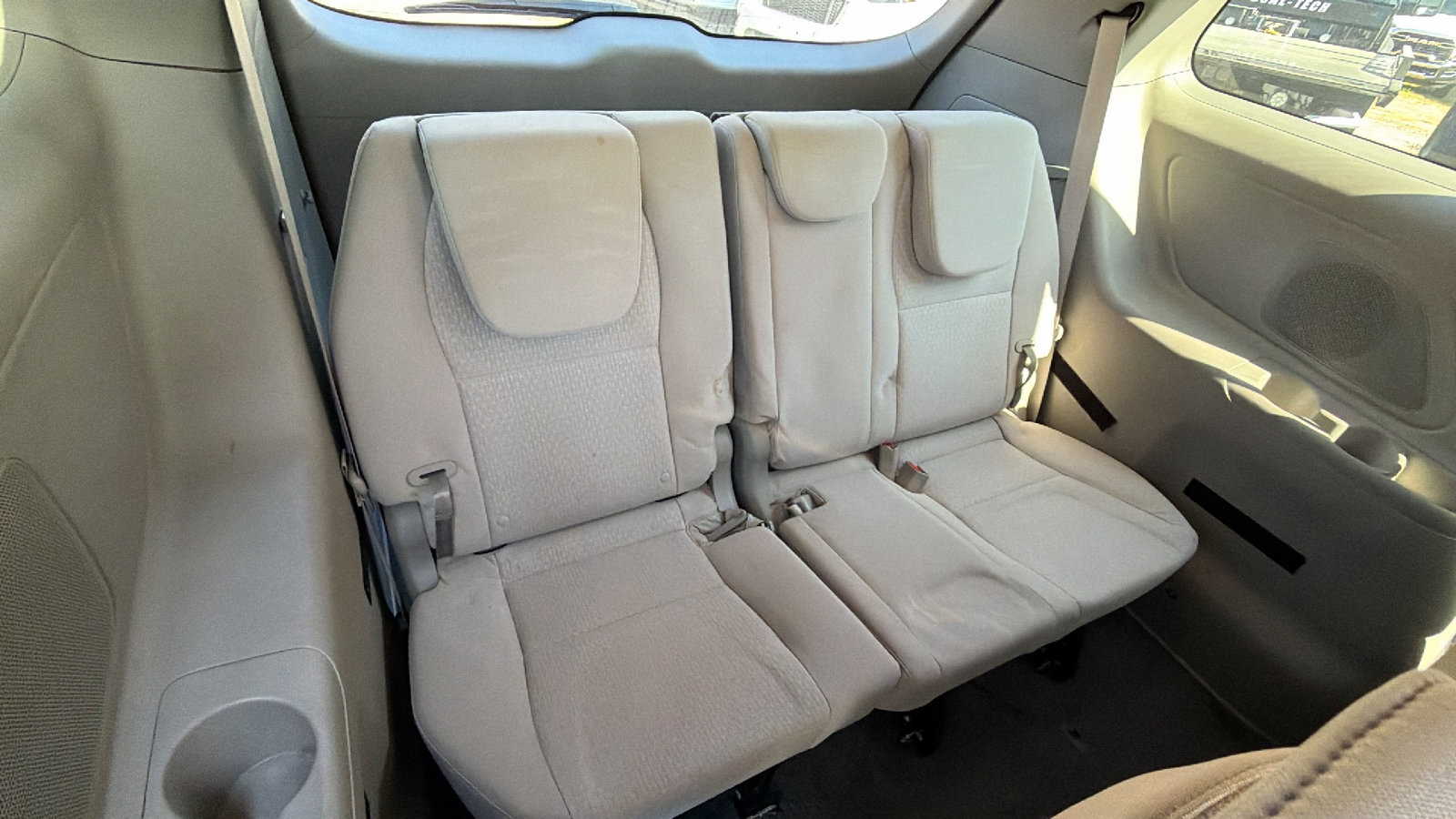 Used 2017 Kia Sedona LX image 21