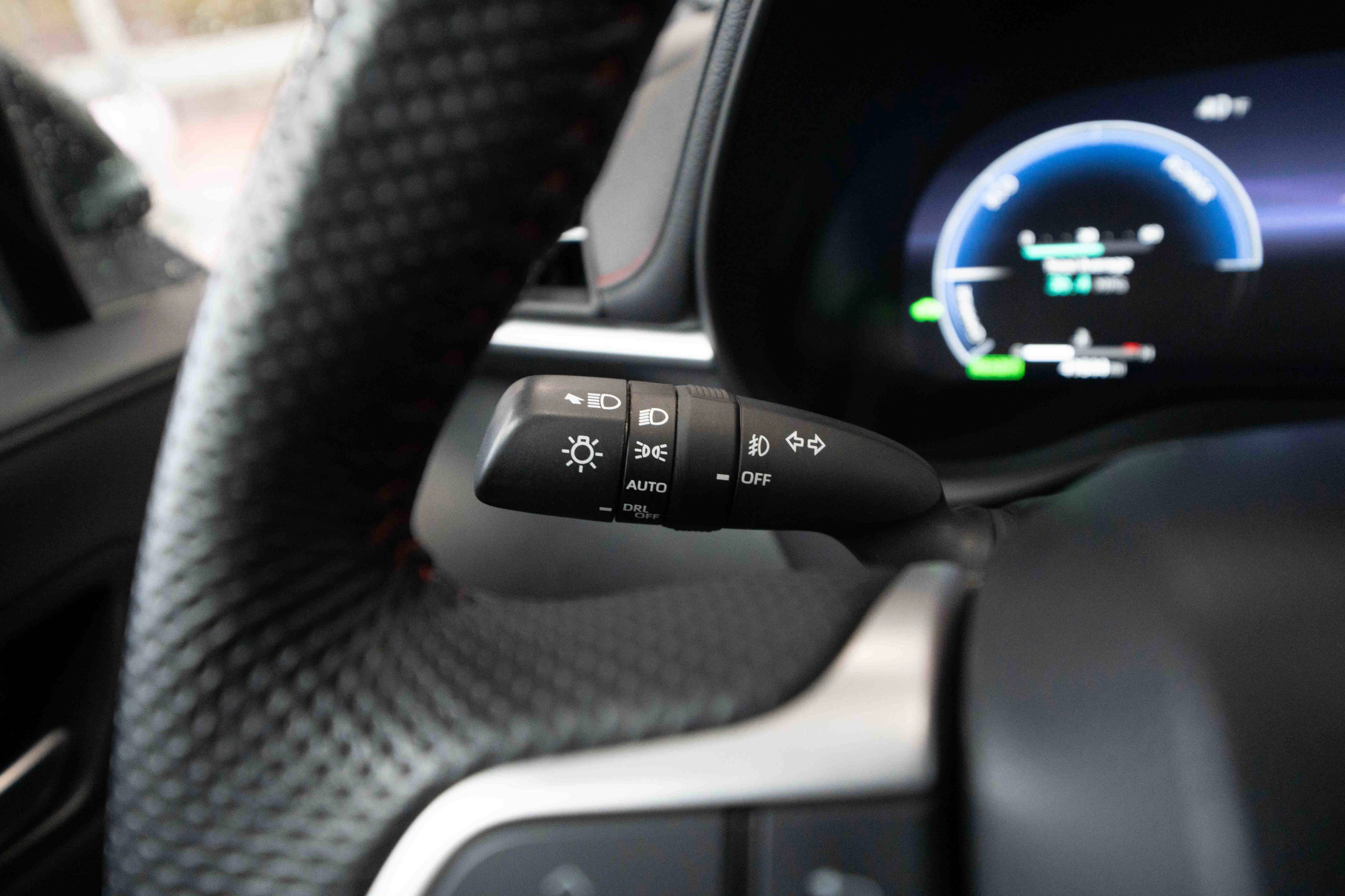 Used 2025 Toyota Sienna XSE image 13