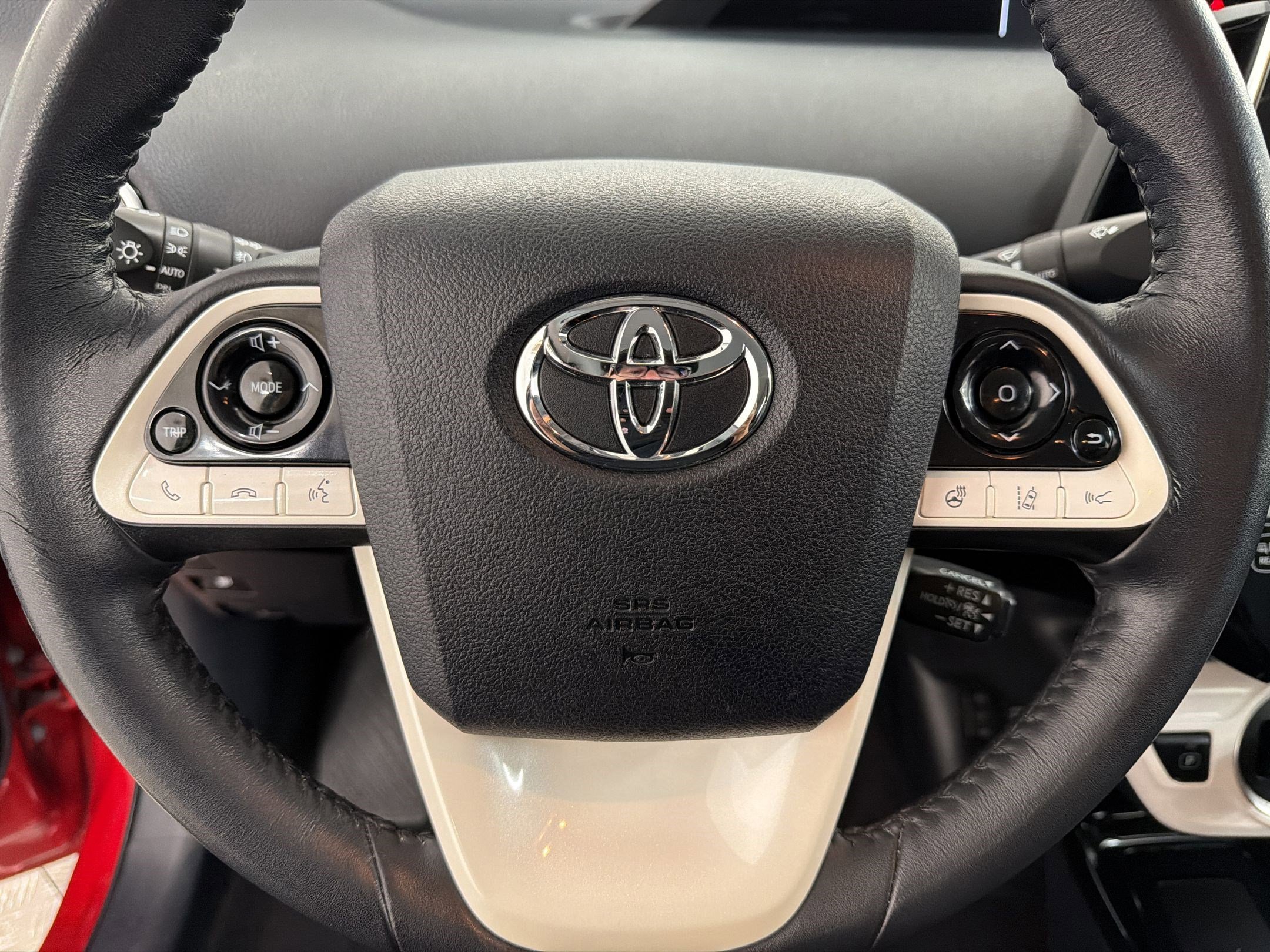 Used 2017 Toyota Prius Prime Advanced FWD image 16