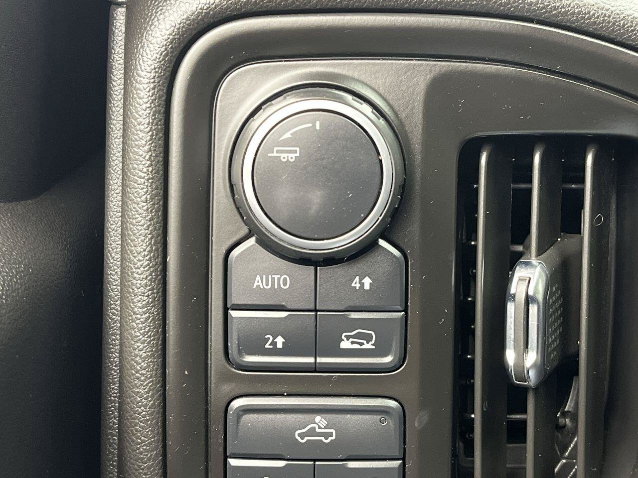 Certified 2023 Chevrolet Silverado 1500 Custom AWD/4WD image 16