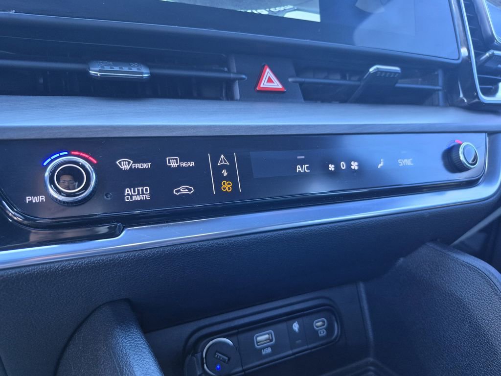 Certified 2023 Kia Sportage X-Line w/ X-Line Premium Package image 26