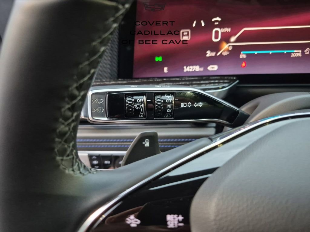 Used 2025 Cadillac Escalade IQ Sport 1 w/ Smart Trailering package image 40