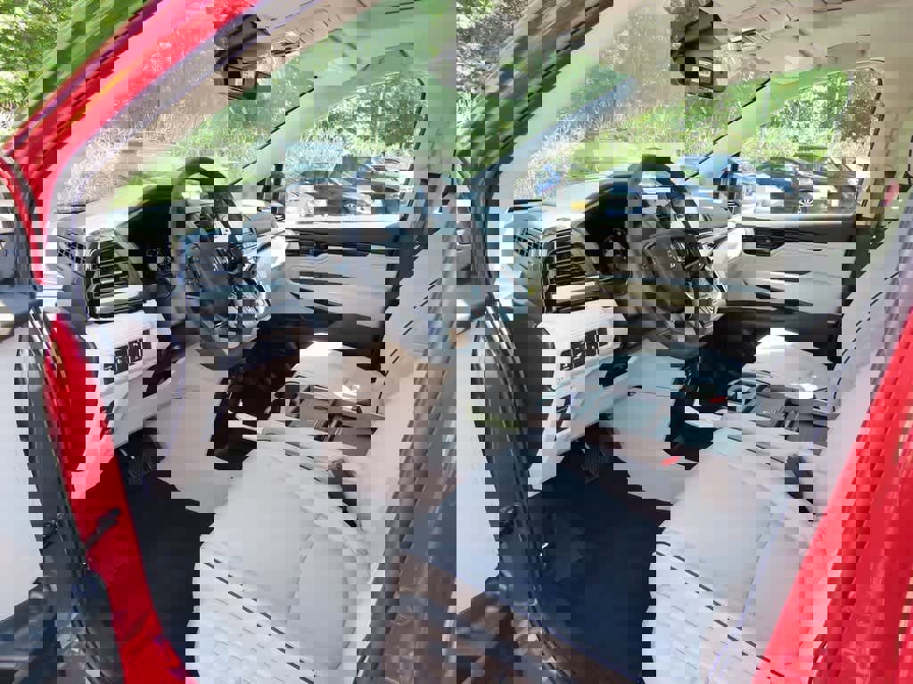 New 2026 Honda Odyssey Touring image 2