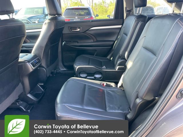 Used 2019 Toyota Highlander XLE image 26