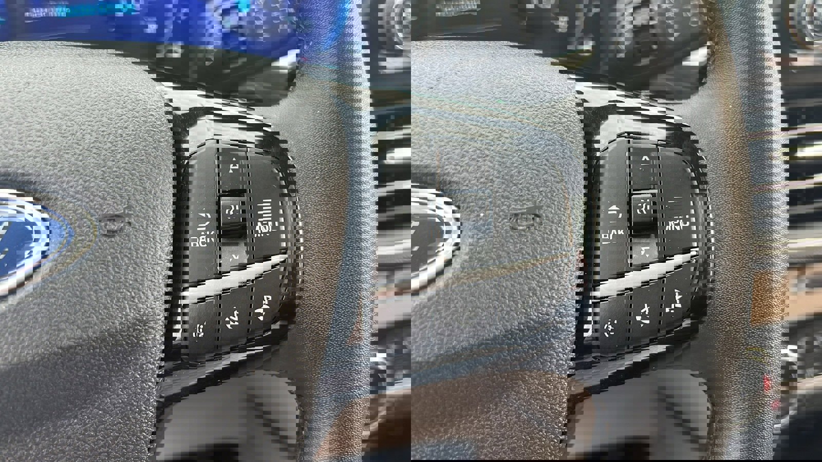 Used 2022 Ford Escape Titanium w/ Class II Trailer Tow Package image 20