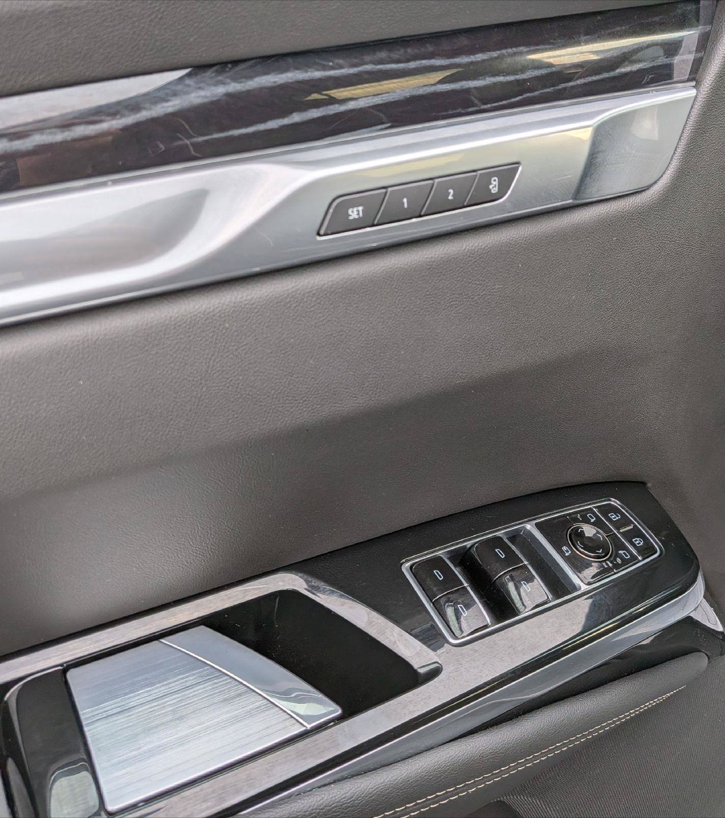 Used 2026 Cadillac Escalade Sport AWD/4WD image 13