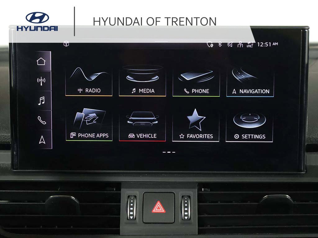 Used 2023 Audi Q5 2.0T Premium w/ Convenience Package AWD/4WD image 43