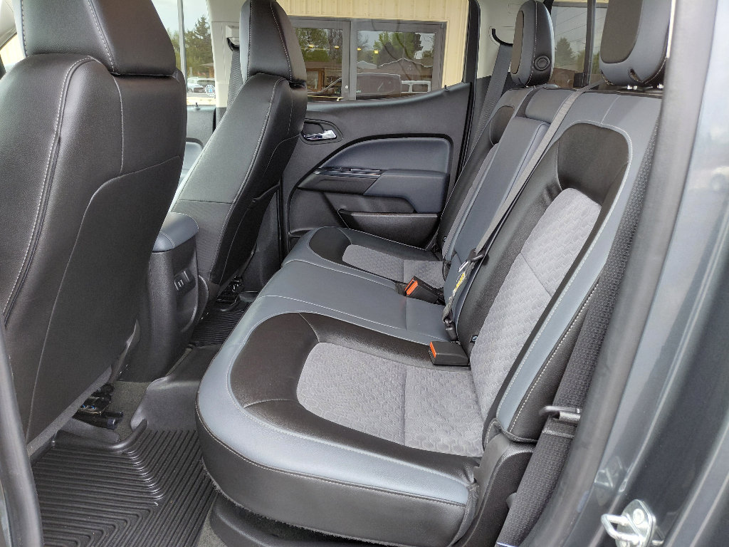 Used 2017 Chevrolet Colorado Z71 AWD/4WD image 9