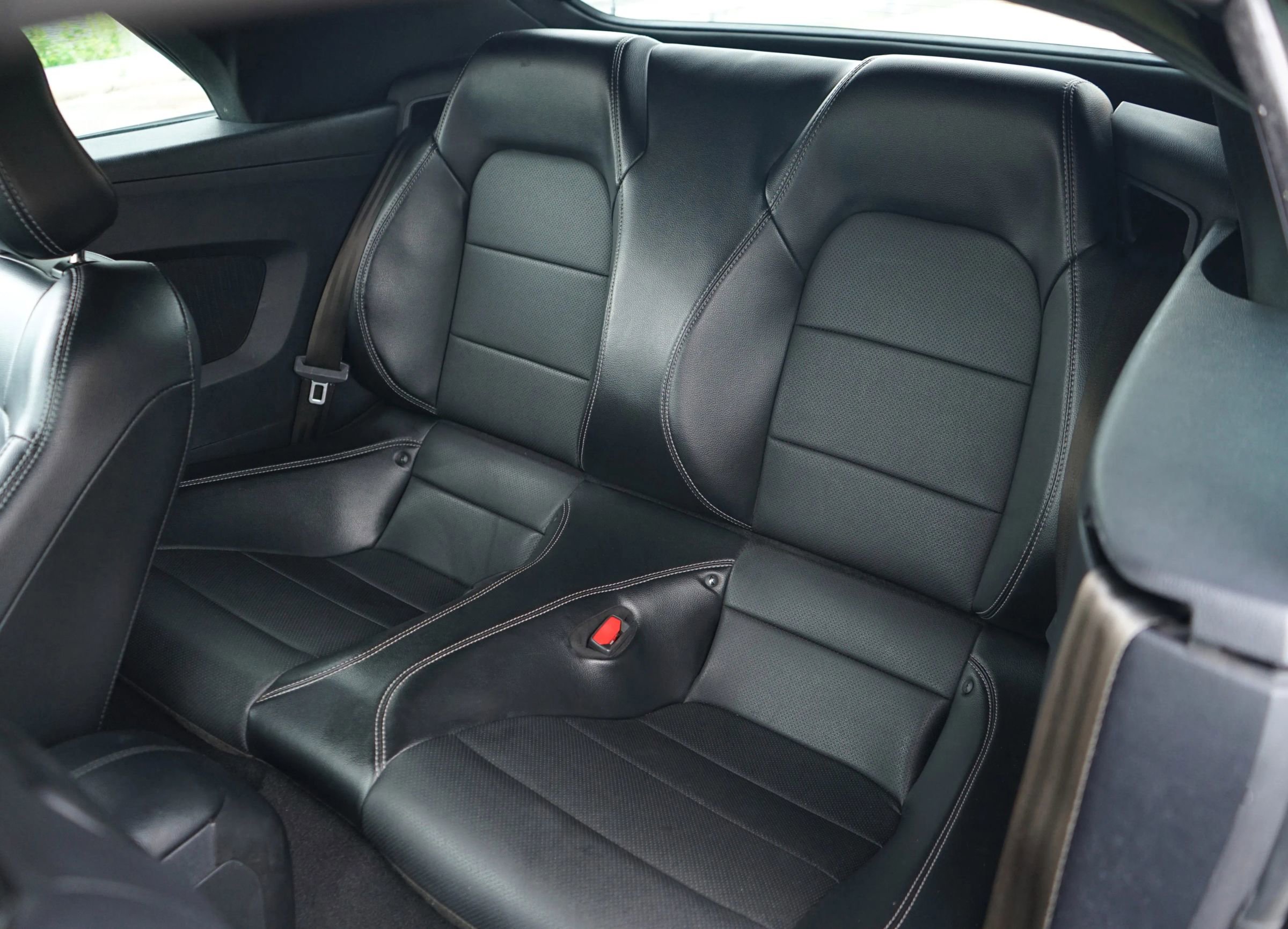 Used 2021 Ford Mustang Premium image 21