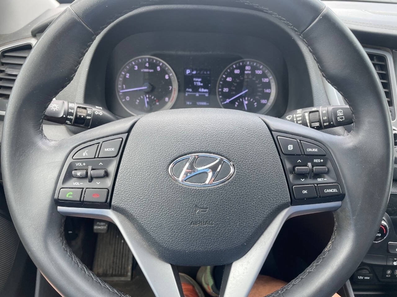 Used 2017 Hyundai Tucson Limited AWD/4WD image 32
