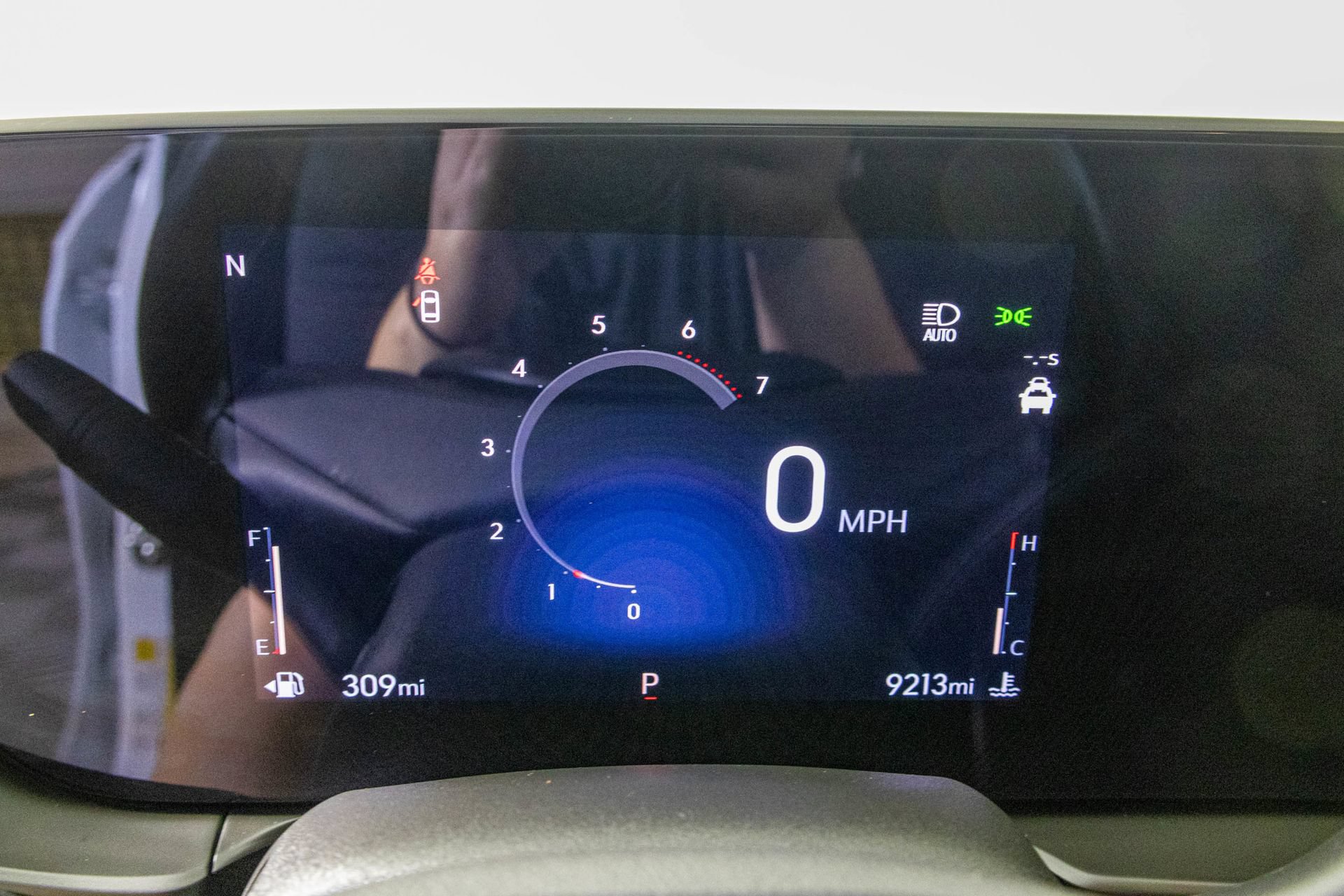 Used 2025 Buick Envista Sport Touring w/ Convenience I Package FWD image 36