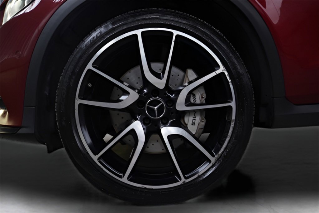 Used 2019 Mercedes-Benz GLC 43 AMG 4MATIC Coupe image 9
