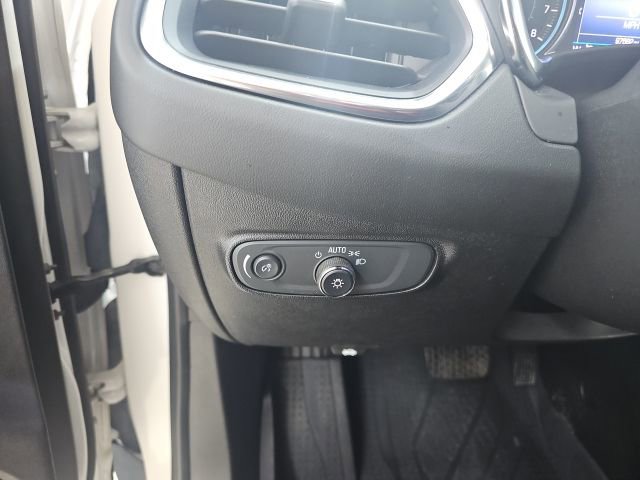 Used 2019 Chevrolet Equinox LT FWD image 27