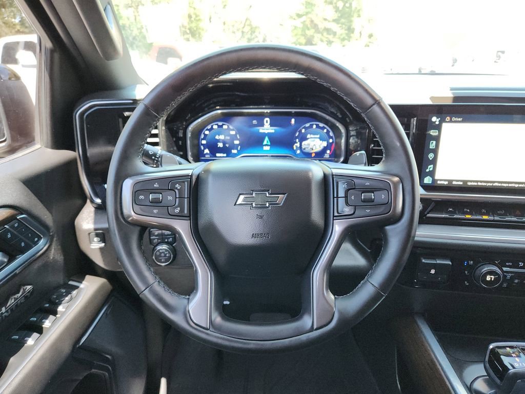 Used 2024 Chevrolet Silverado 1500 High Country w/ Midnight Edition AWD/4WD image 14