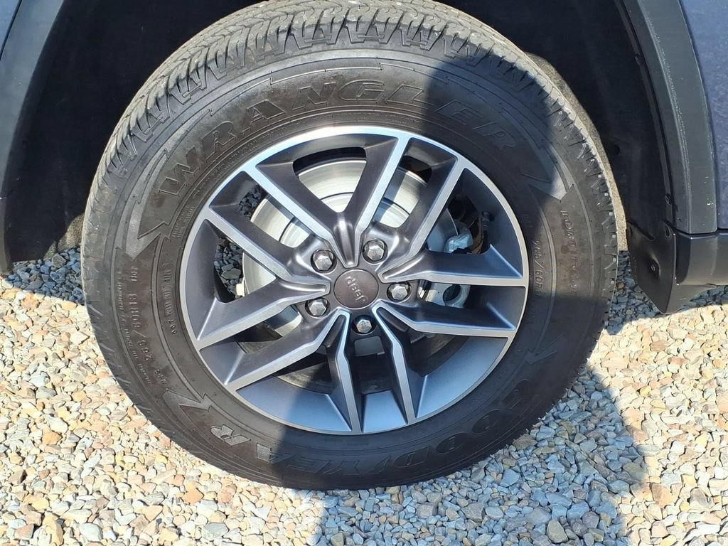 Used 2021 Jeep Grand Cherokee Limited AWD/4WD image 10