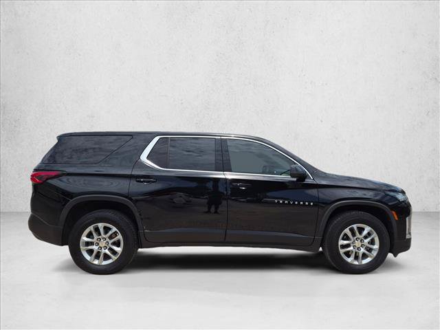 Used 2022 Chevrolet Traverse LS FWD image 4