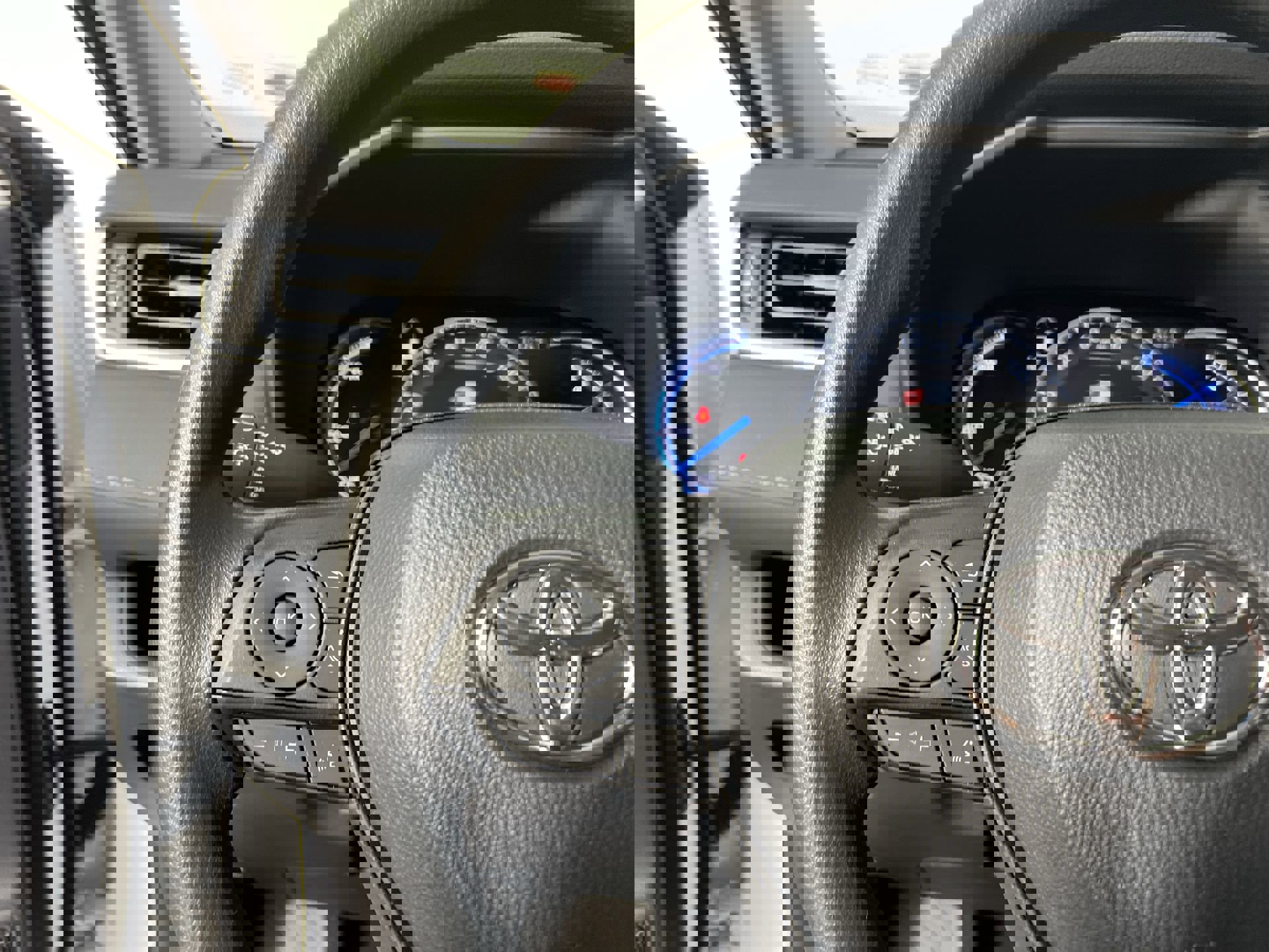 New 2024 Toyota RAV4 LE image 18