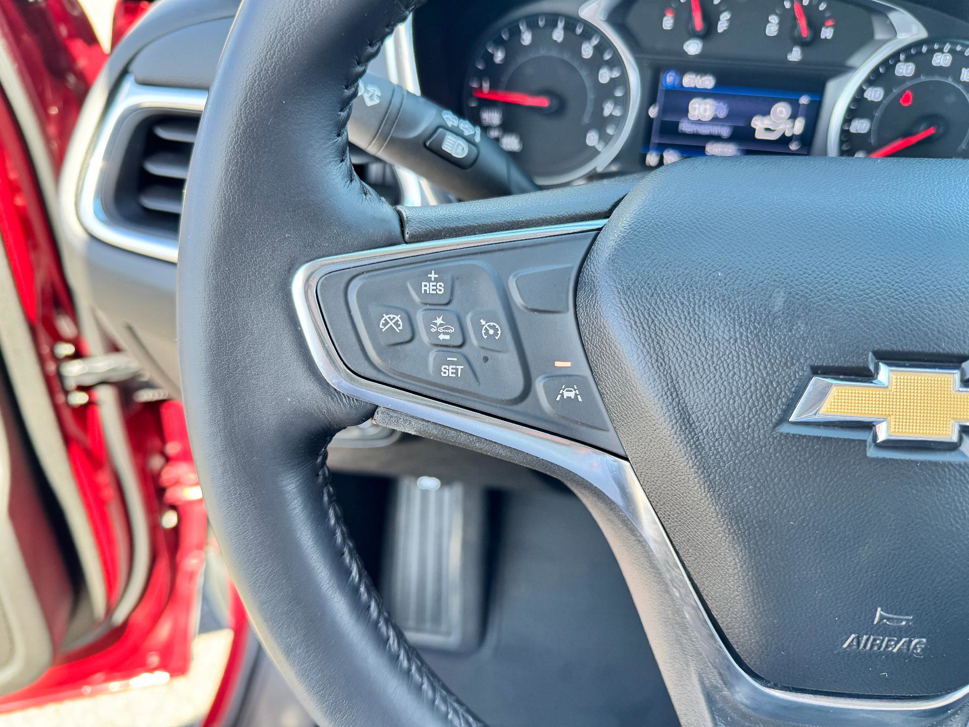 Used 2021 Chevrolet Equinox LT image 25