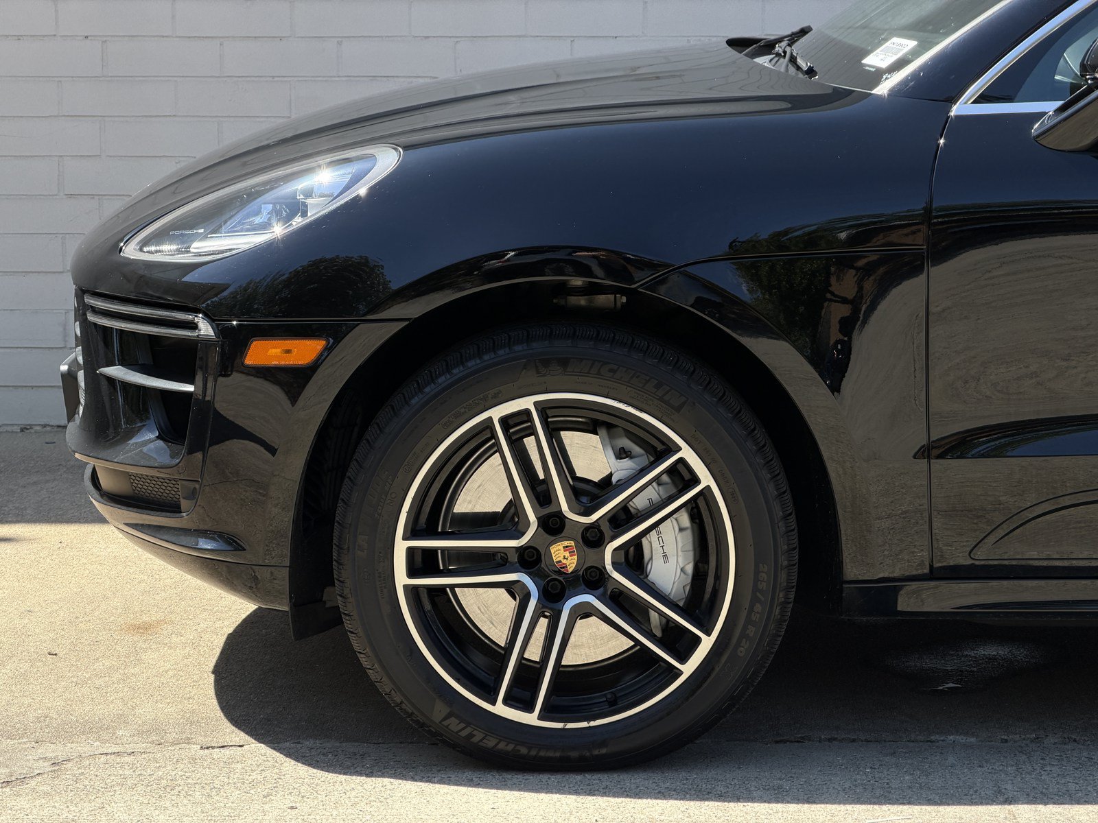 Used 2021 Porsche Macan Turbo AWD/4WD image 11