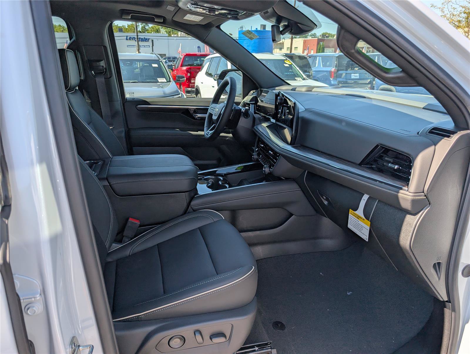 New 2026 Chevrolet Suburban Premier w/ Sun And Tow Package AWD/4WD image 7