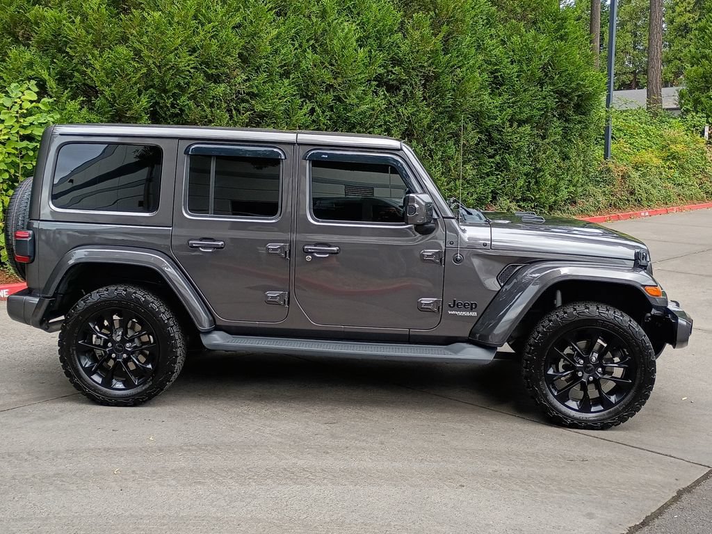 Used 2021 Jeep Wrangler Unlimited Sahara AWD/4WD image 3