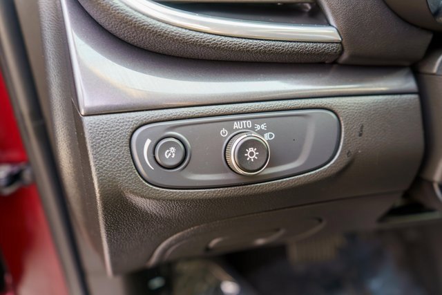 Used 2022 Buick Encore Preferred w/ Safety Package image 21