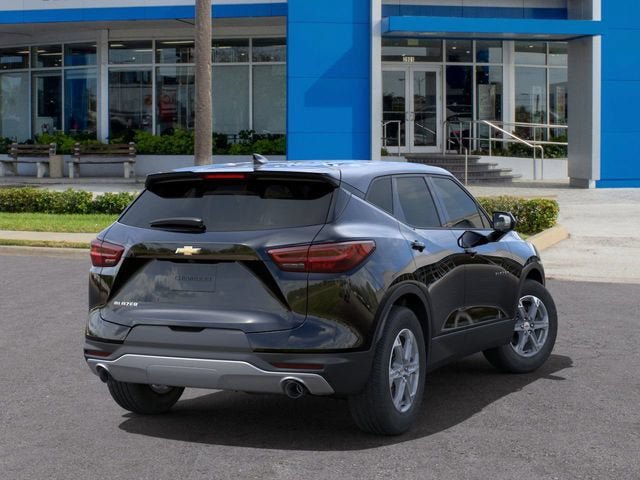 New 2025 Chevrolet Blazer LT FWD image 4