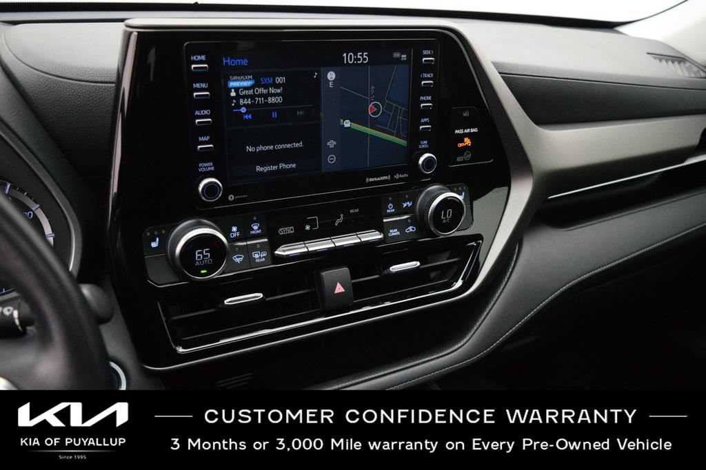 Used 2020 Toyota Highlander XLE AWD/4WD image 23