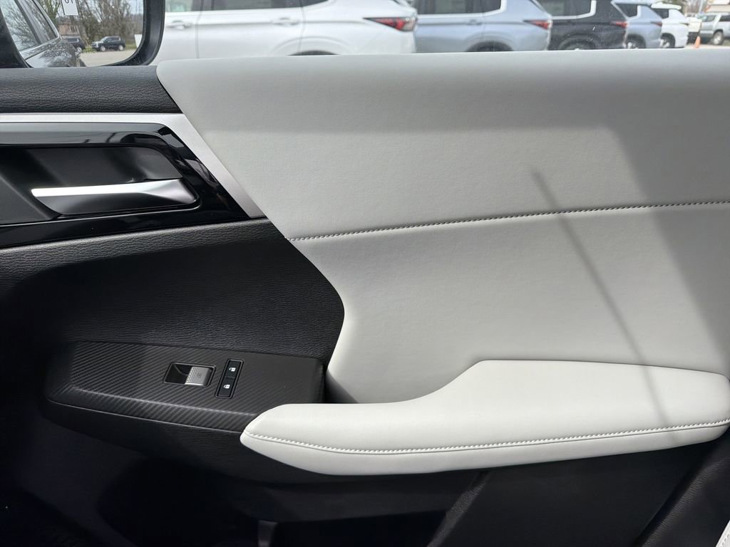 New 2026 Mitsubishi Outlander SE AWD/4WD image 26