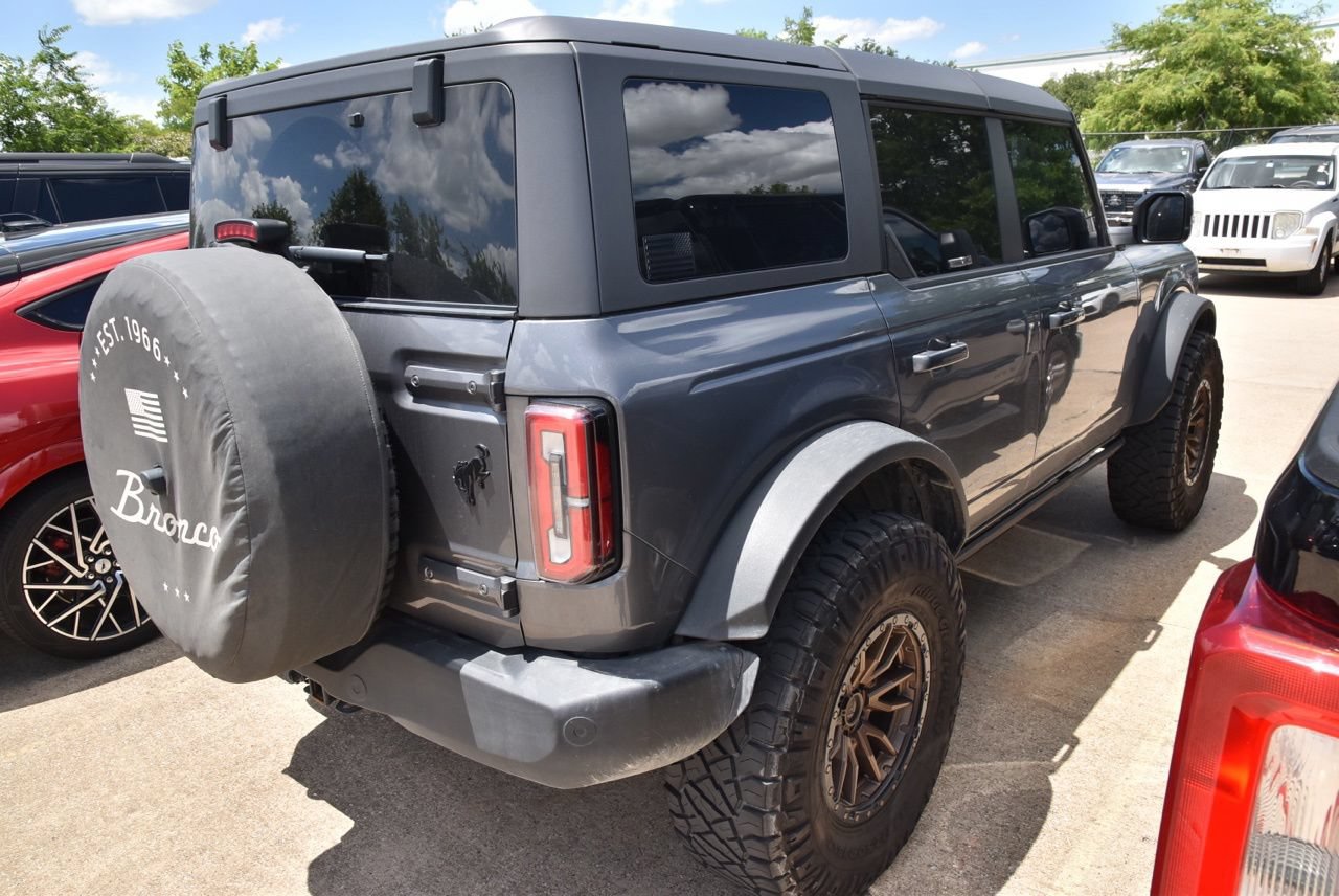 Certified 2023 Ford Bronco Outer Banks w/ Sasquatch Package AWD/4WD image 6