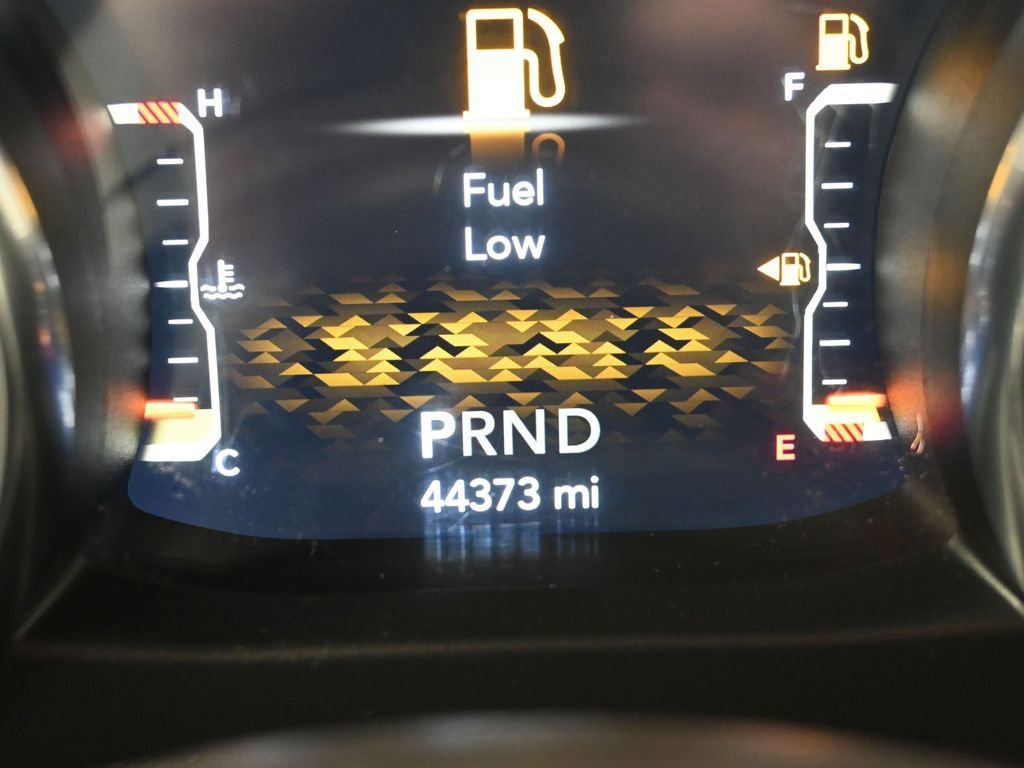 Used 2023 Jeep Gladiator Overland image 16