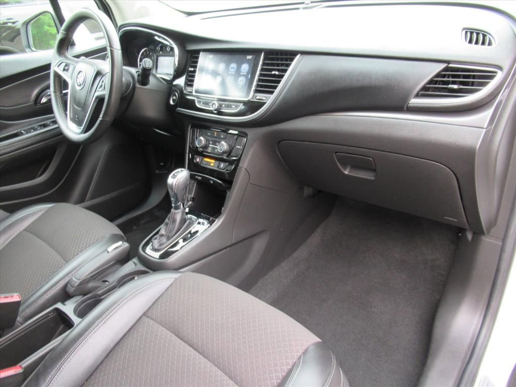 Used 2020 Buick Encore Preferred w/ Safety Package image 13