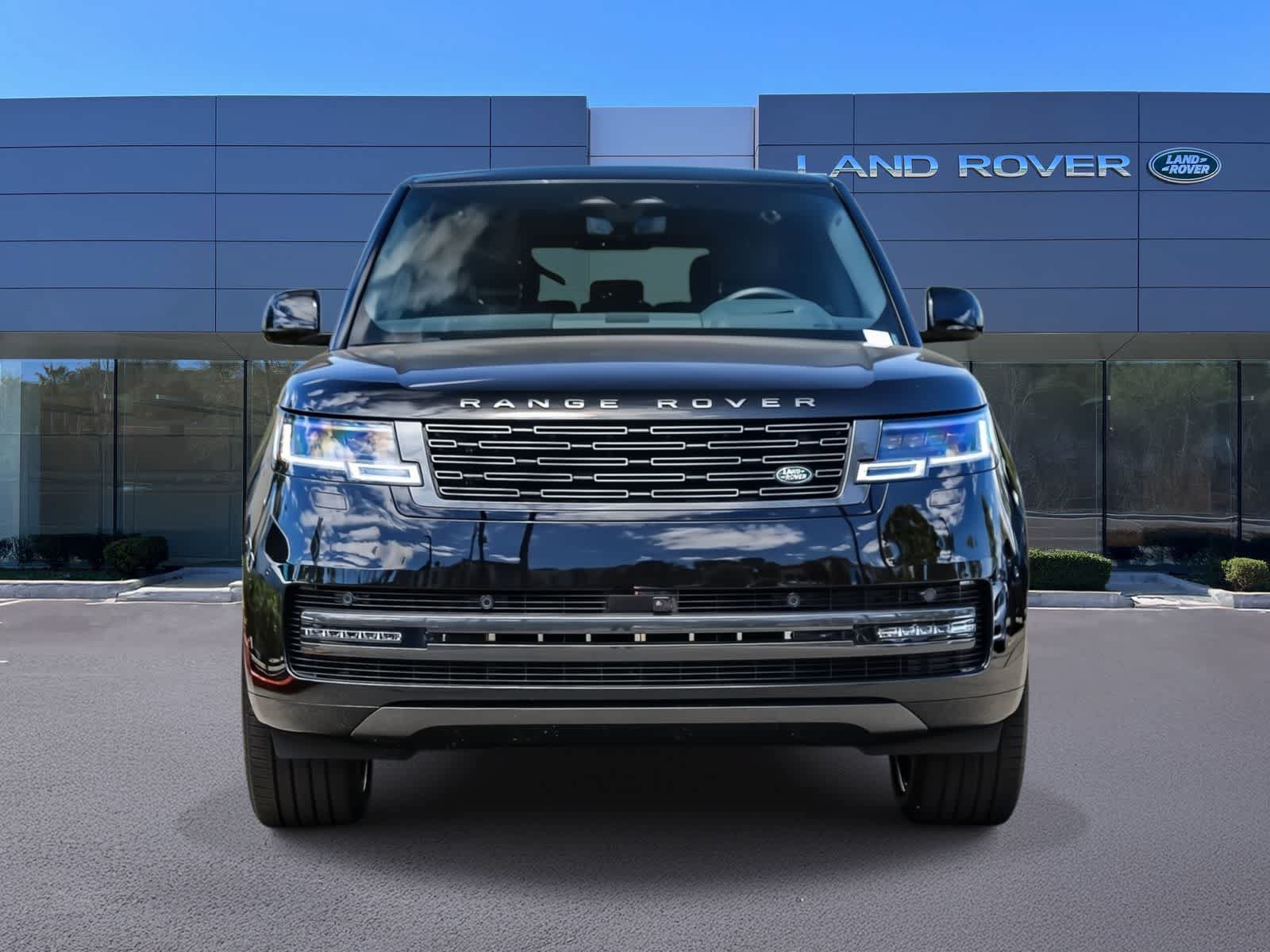 New 2026 Land Rover Range Rover Long Wheelbase SE AWD/4WD image 2