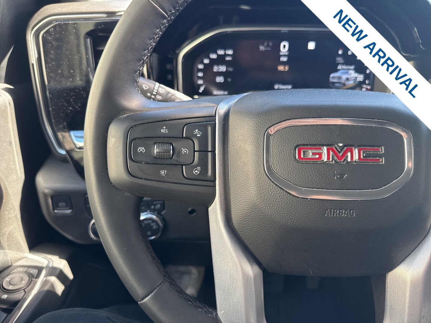 Used 2023 GMC Sierra 1500 SLE image 21