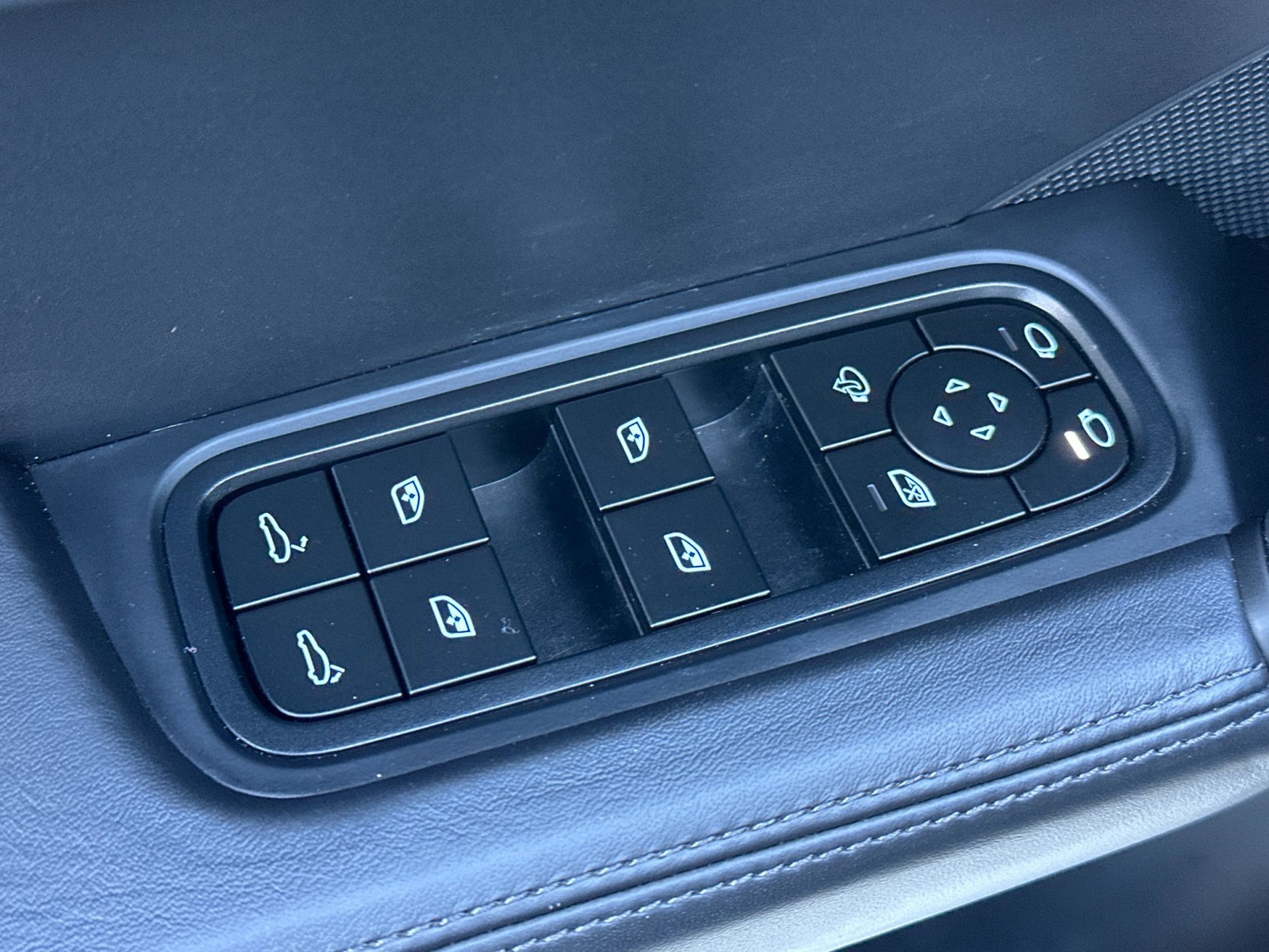 Used 2024 Porsche Cayenne Turbo GT image 13