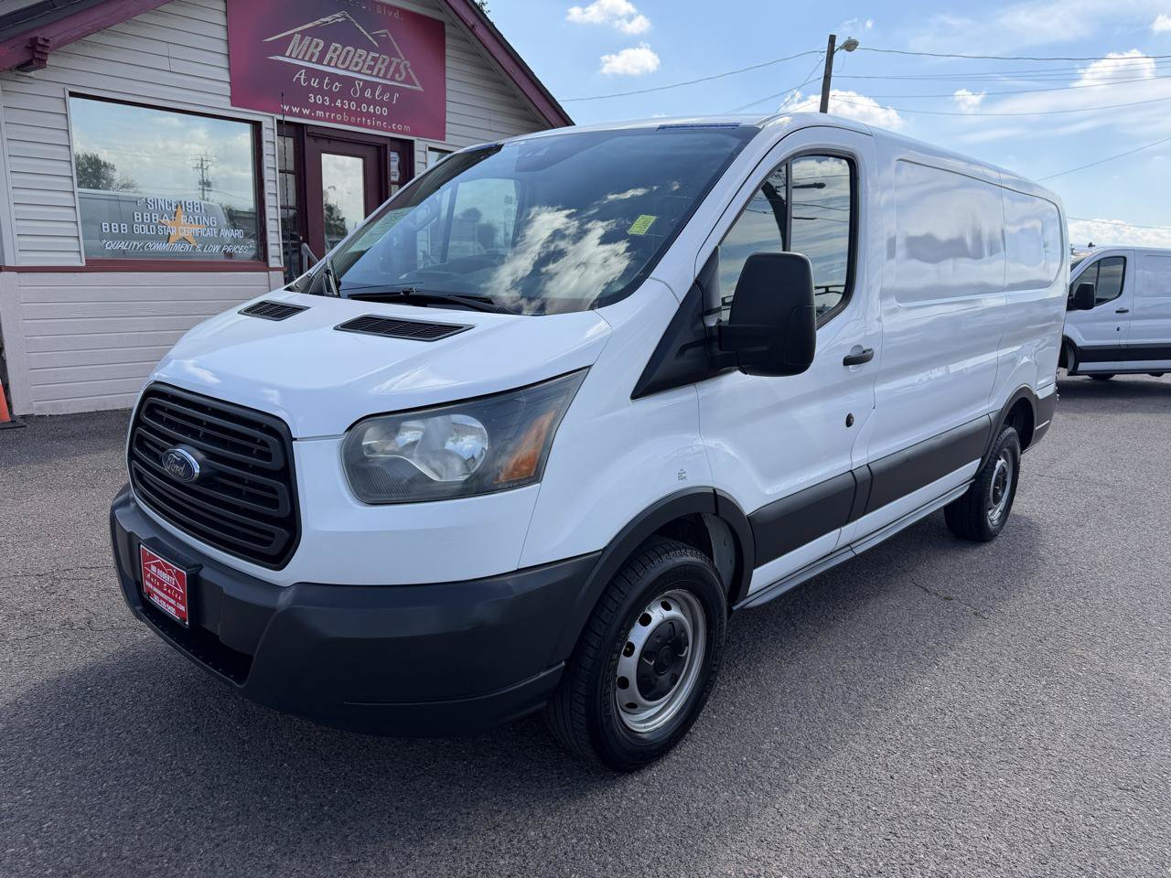 Used 2018 Ford Transit 250 130 Low Roof RWD image 4