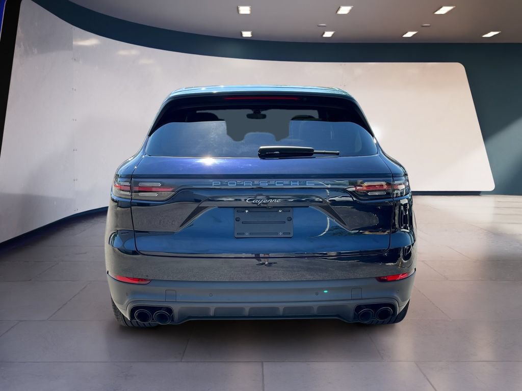 Used 2023 Porsche Cayenne AWD/4WD image 4