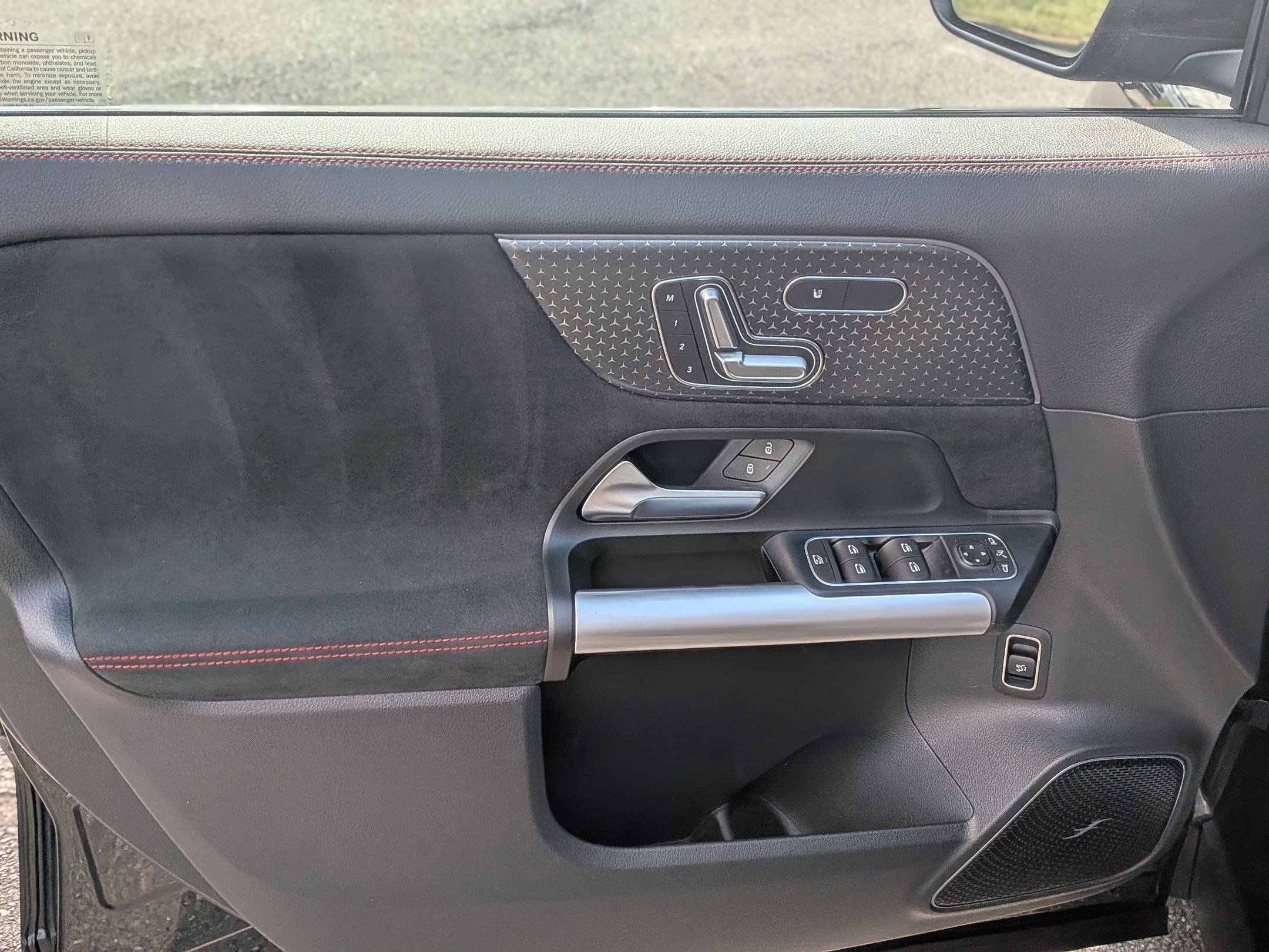 Certified 2025 Mercedes-Benz GLA 250 4MATIC image 10