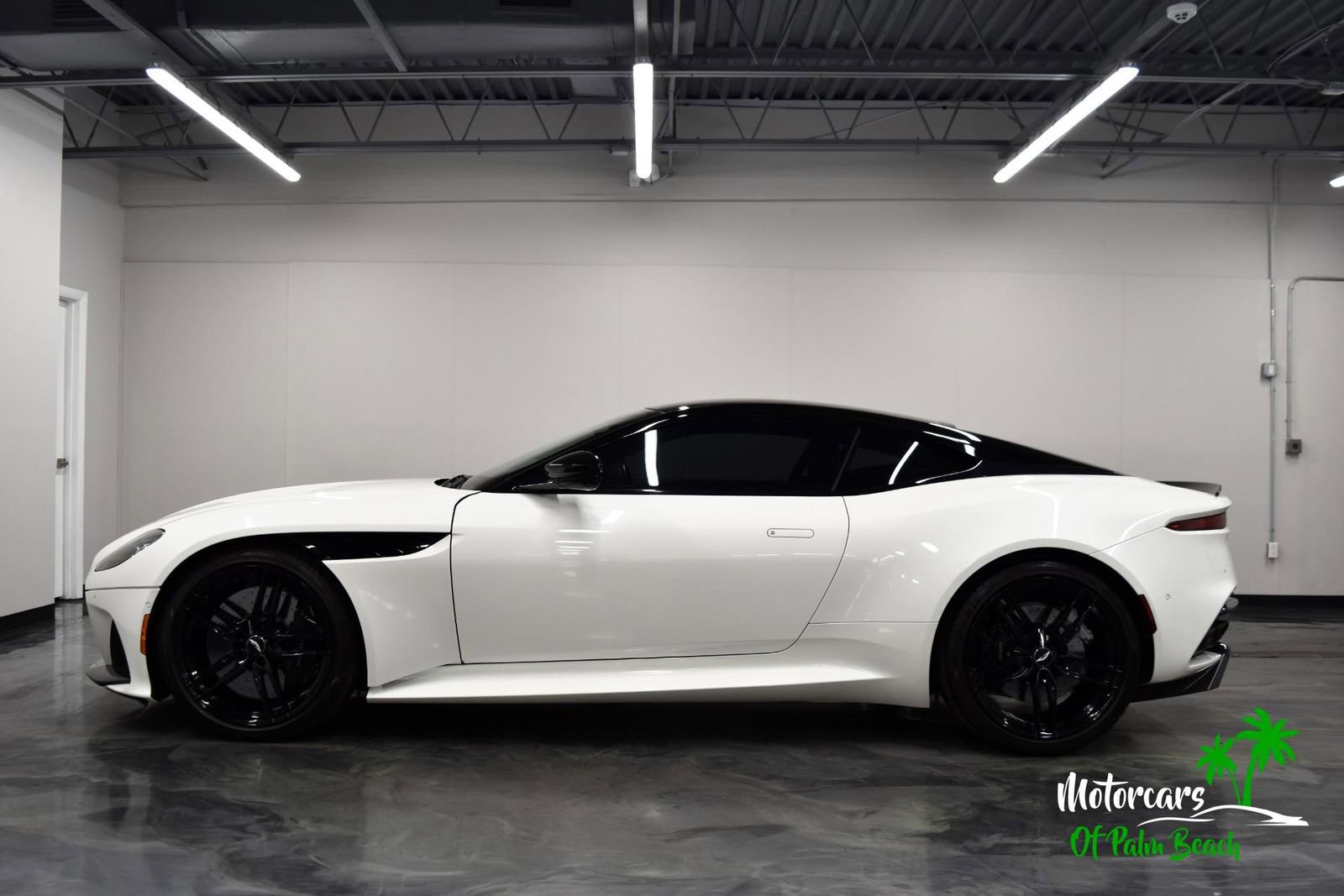 Used 2019 Aston Martin DBS Superleggera image 5