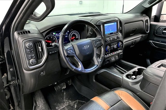 Used 2022 Chevrolet Silverado 2500 LTZ w/ Carhartt Edition image 13