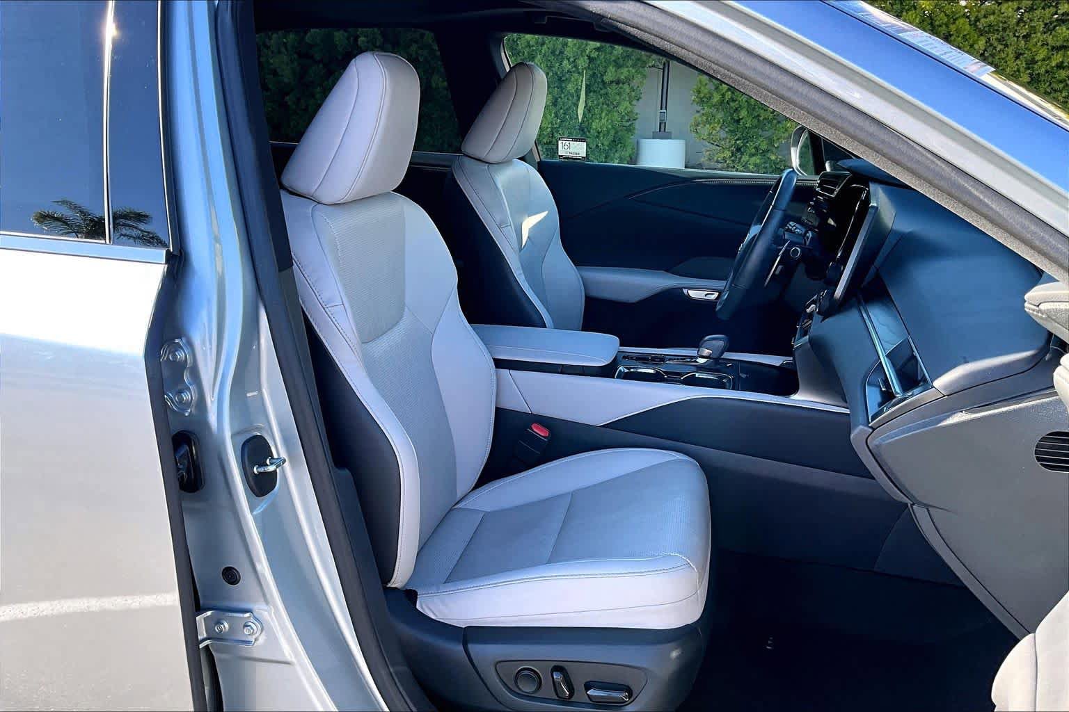 Certified 2023 Lexus RX 350 Premium Plus w/ Cold Area Package FWD image 8