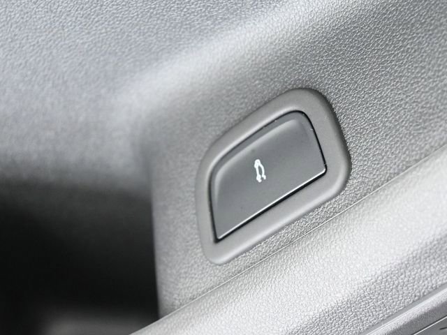 New 2026 Chevrolet Traverse LT w/ LPO, Floor Liner Package FWD image 35