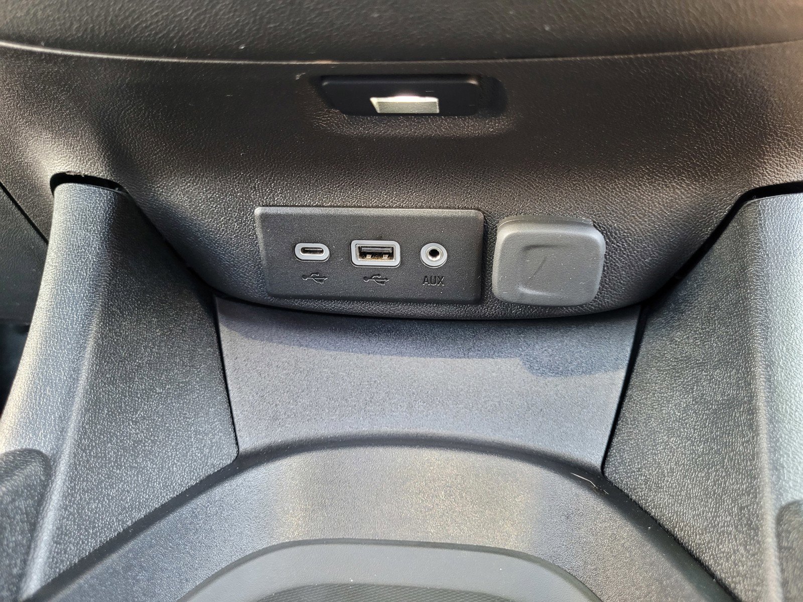 Used 2024 Chevrolet Malibu RS FWD image 19