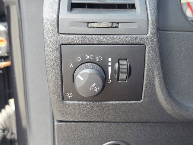 Used 2009 Dodge Challenger SRT8 w/ SRT Option Group II RWD image 28