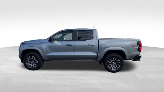 Certified 2024 Chevrolet Colorado Z71 w/ Z71 Convenience Package 2 AWD/4WD image 3