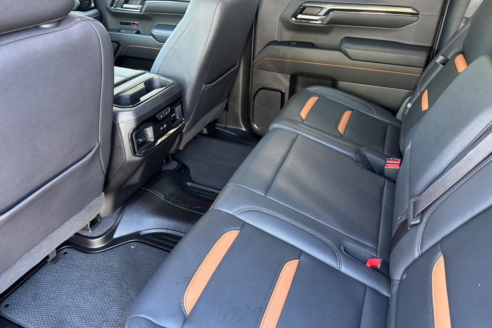Certified 2023 GMC Sierra 1500 AT4 w/ AT4 Premium Package AWD/4WD image 13
