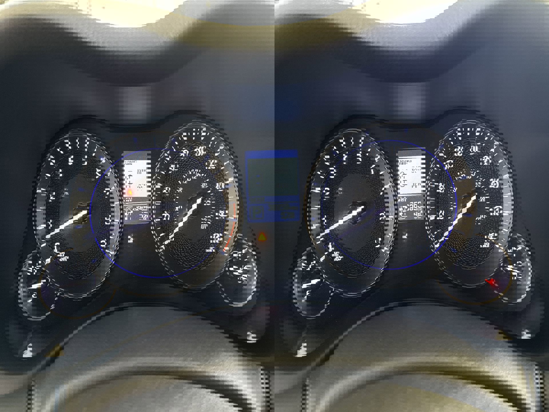 Used 2019 INFINITI Q70 Luxe w/ Proactive Package image 19