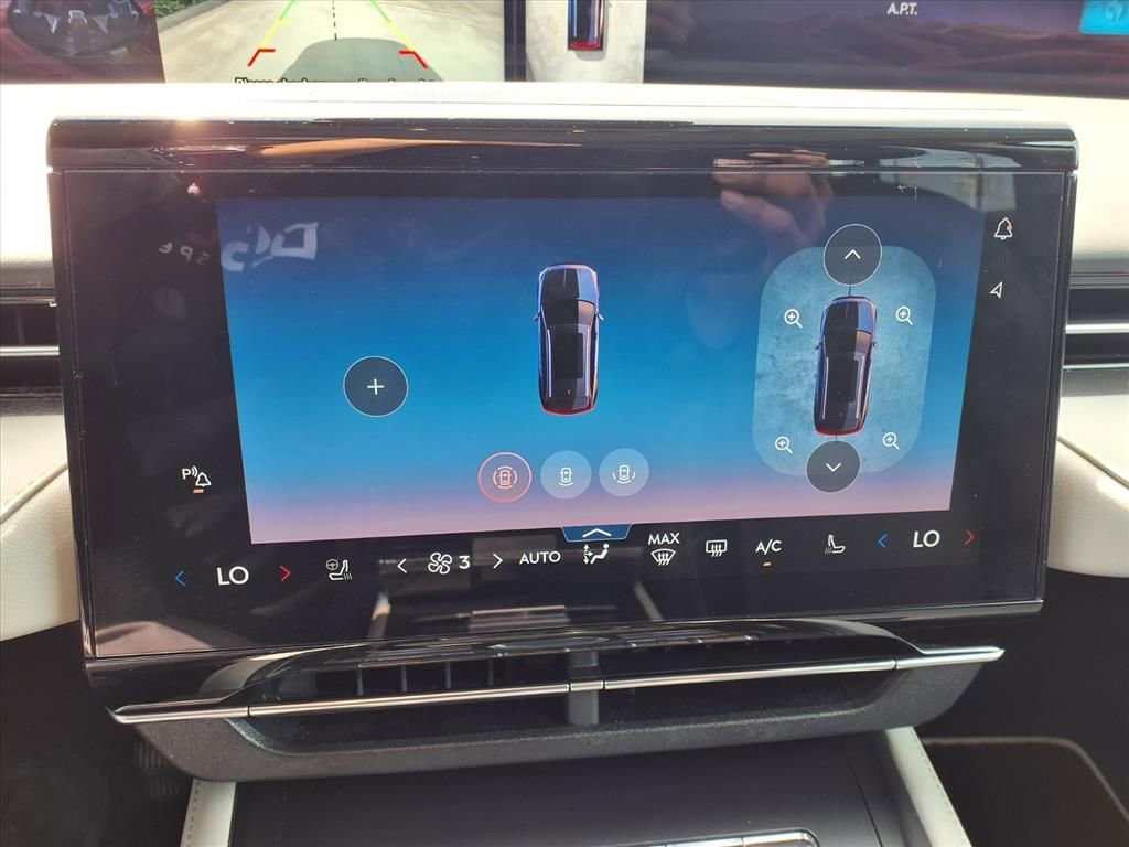 Used 2024 Lincoln Nautilus Premier image 20