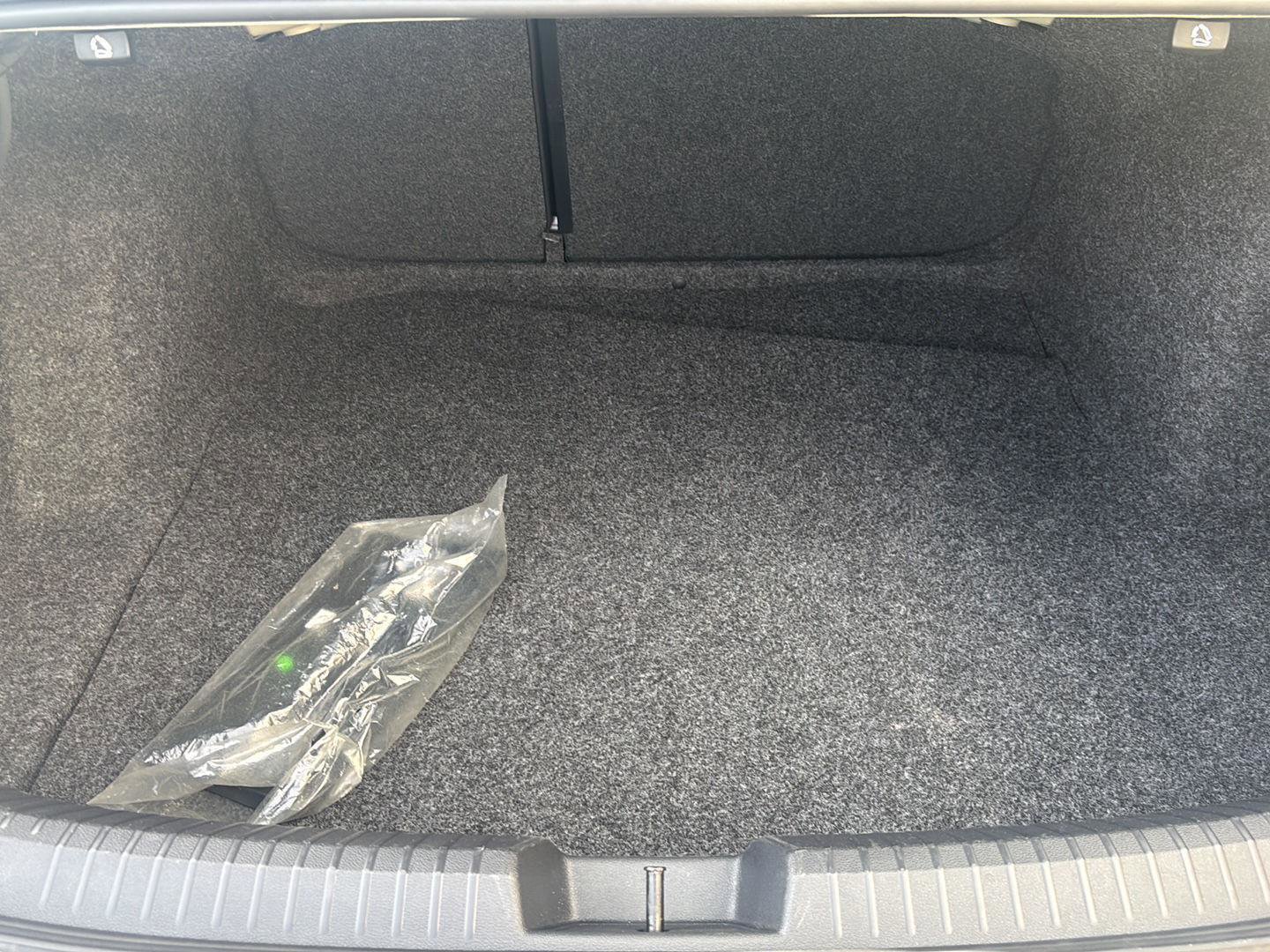 Used 2025 Volkswagen Jetta Sport image 29