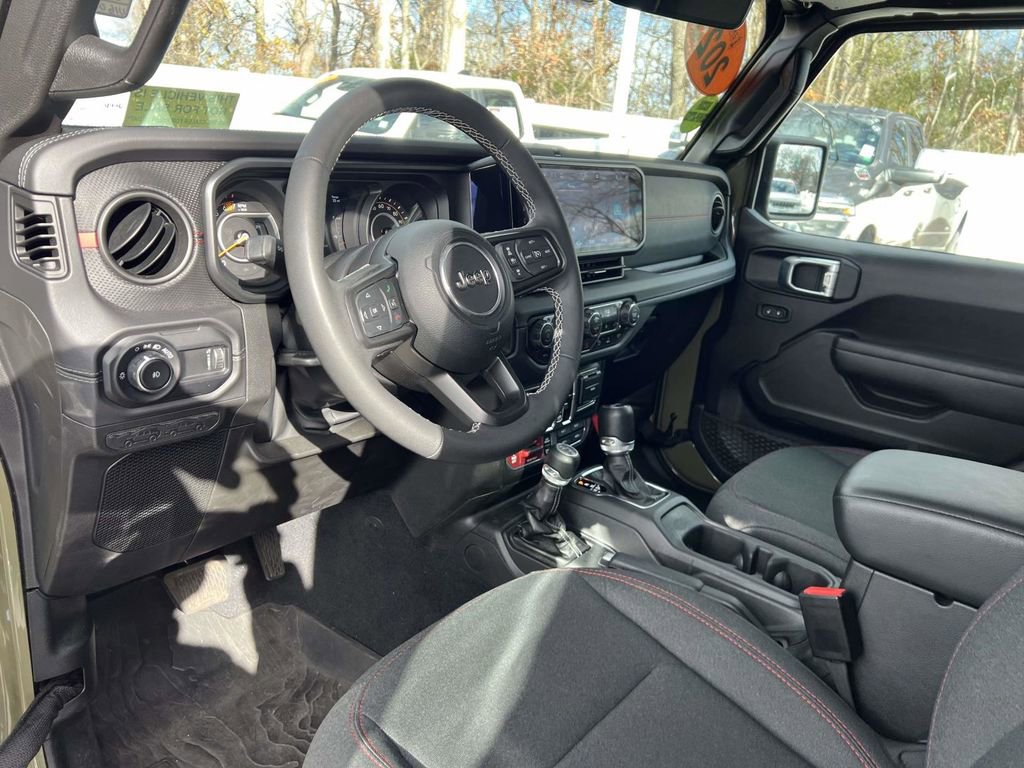 Used 2025 Jeep Wrangler Rubicon w/ XTREMEE 35" Tire Package image 14